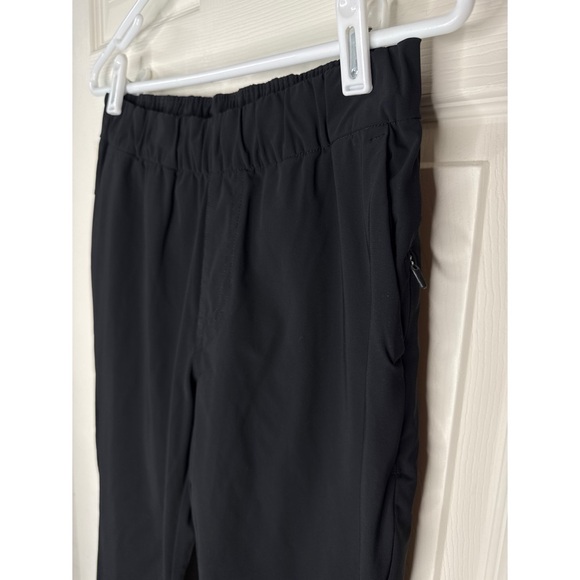 Vuori Miles Performance Ankle Pants Black Size Small - Picture 4 of 6